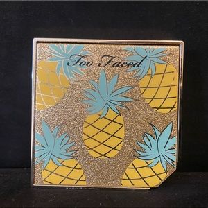 Too Faced Pineapple Paradise Strobing Bronzer